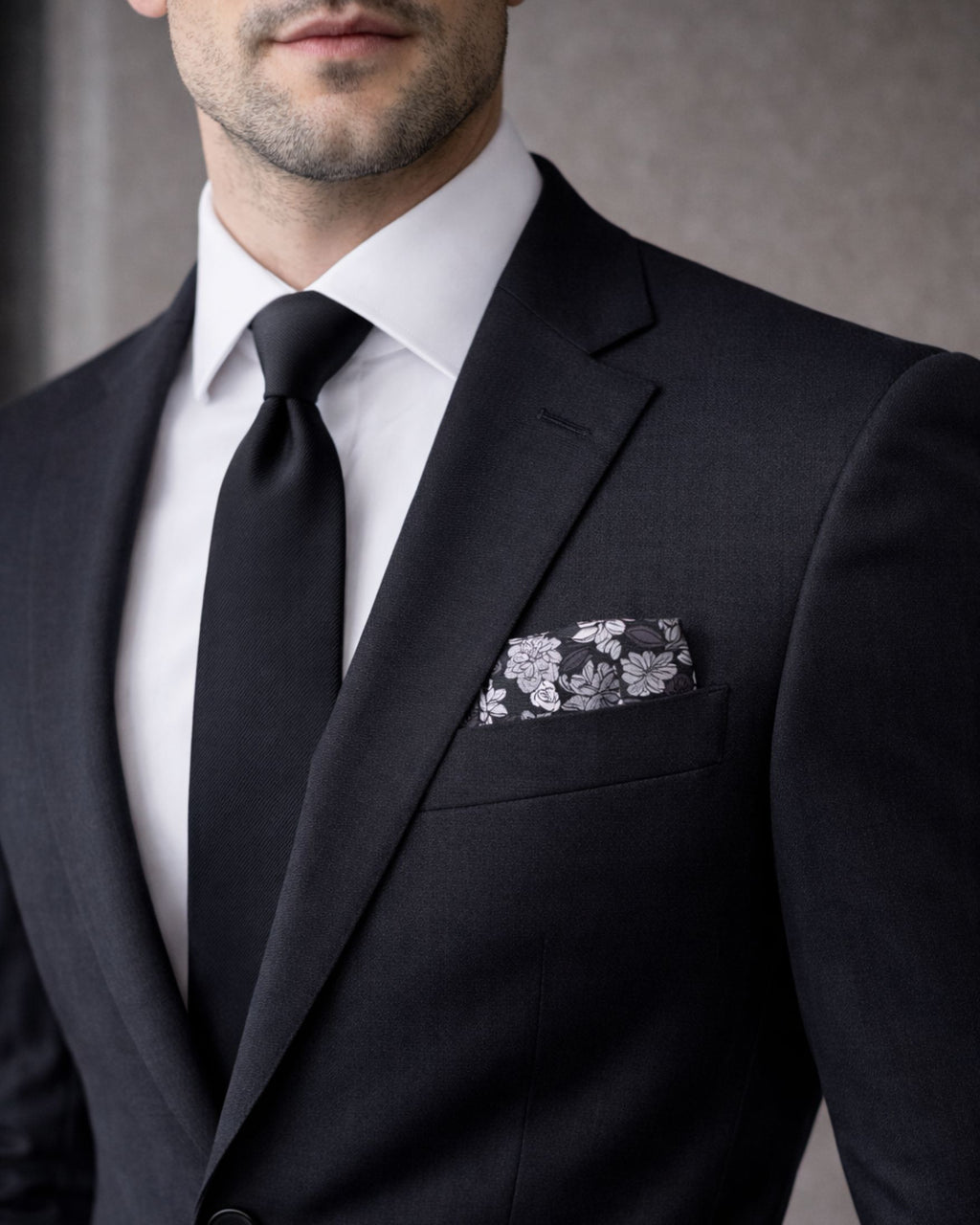 Set Corbata Negra Slim + Pañuelo Floral Blanco PIERRE CARDIN – Elegancia Formal